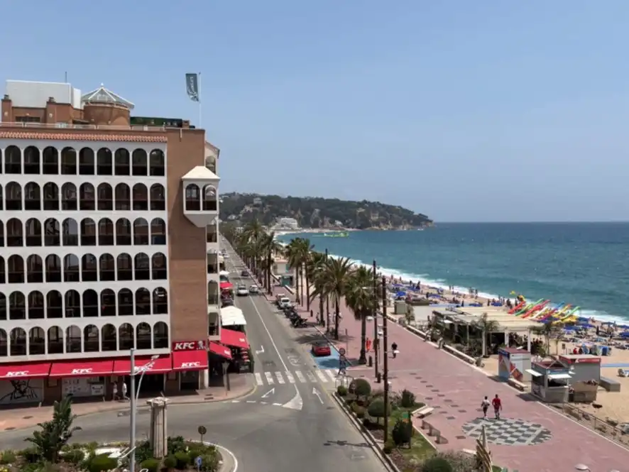 Piso con ascensor en venta en Carrer Josep Taradellas 4, imagen 14