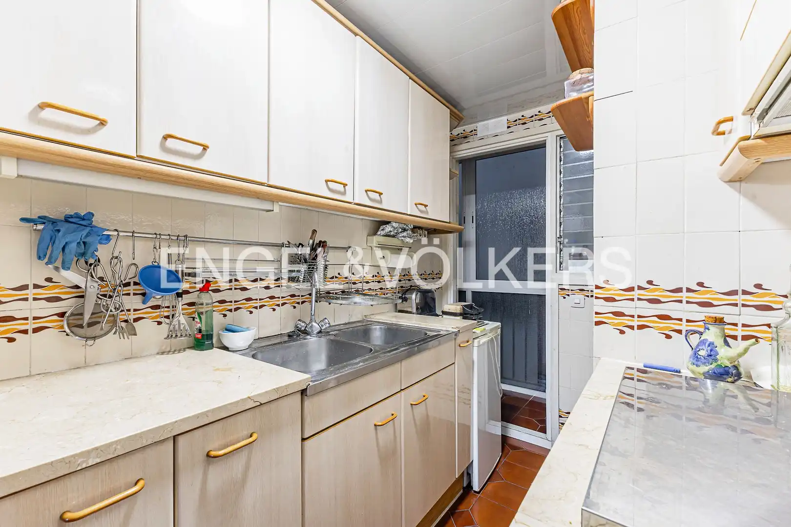 Cocina de Piso en venta en Barcelona con Calefacción, Piscina y Balcón