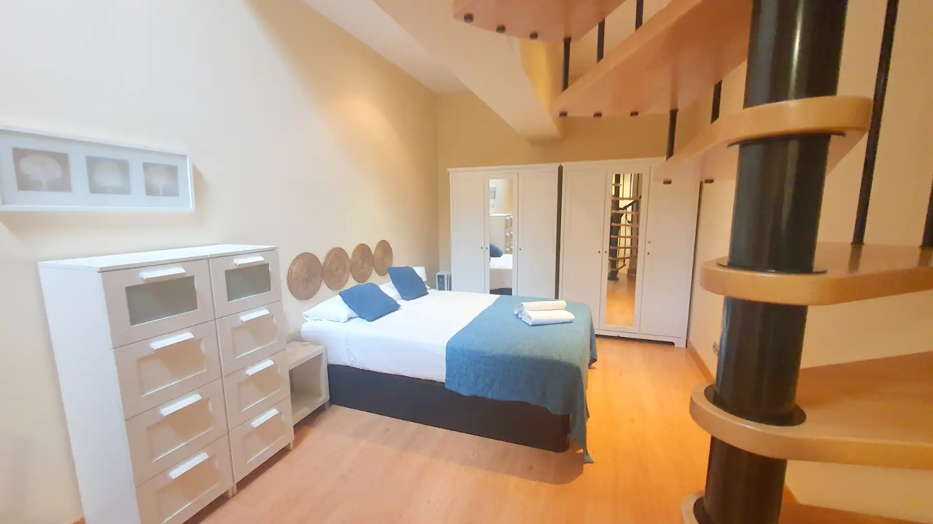 Habitación de Dúplex de alquiler en Barcelona con Aire acondicionado, Calefacción y Terraza