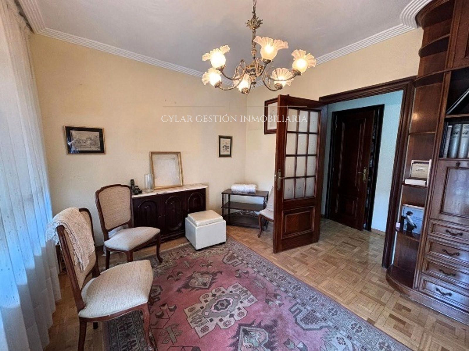 Sala de estar de Piso en venta en Salamanca Capital con Calefacción, Terraza y Amueblado