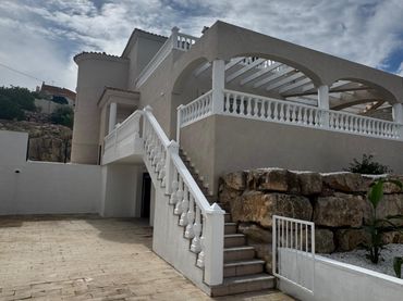 Villa avec jardin à vendre à Carrer de Torrevella