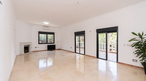 Foto 5 von Geschaftsraum zum Verkauf in Río Real, Marbella