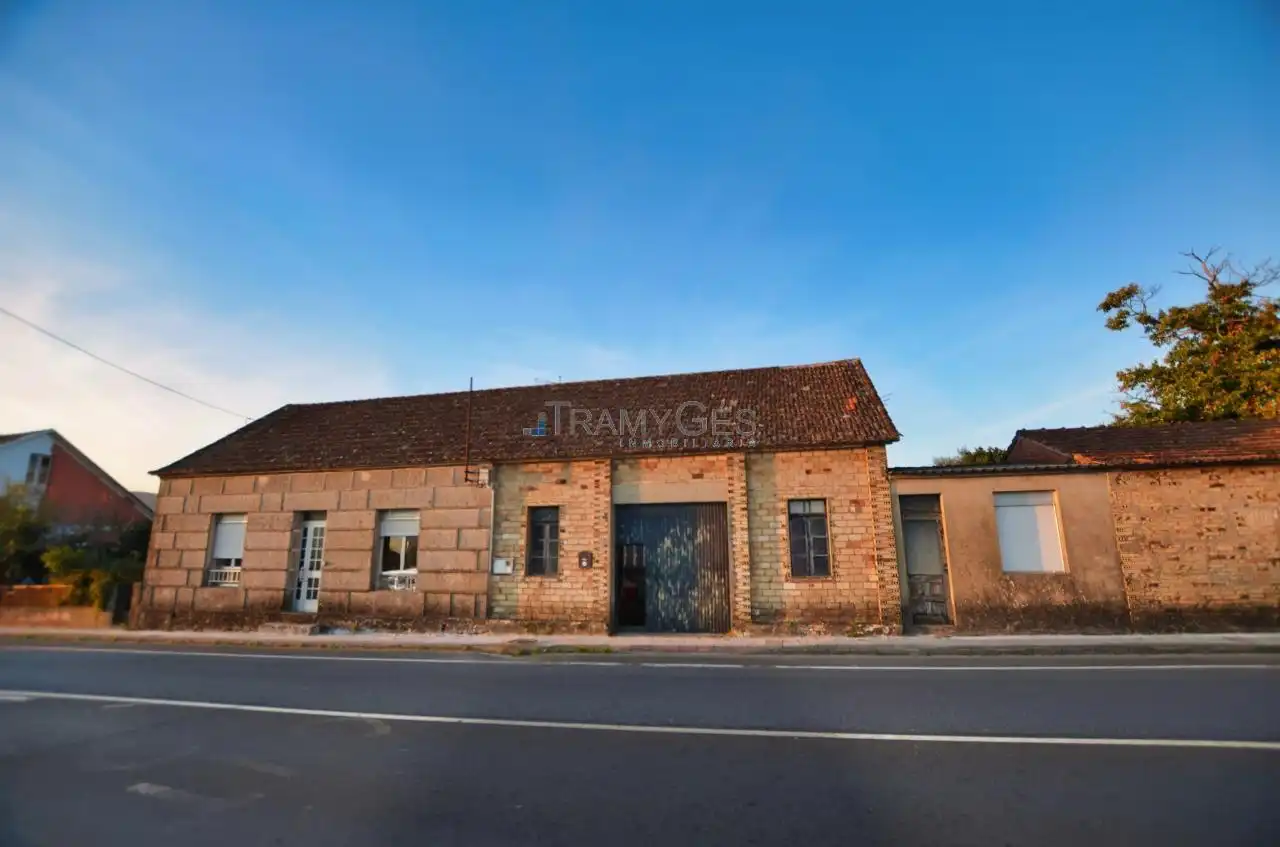 Maison avec jardin à vendre à LUGAR VILAR DE MATOS