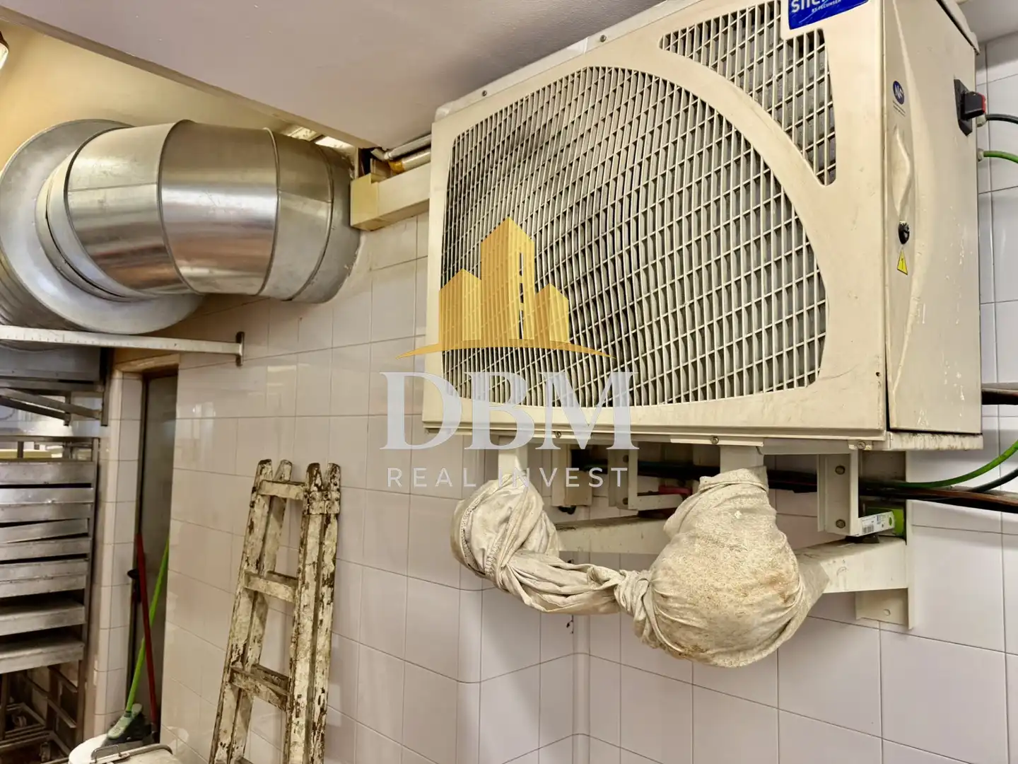 Business premises for transfer in Eixample, imagen 54