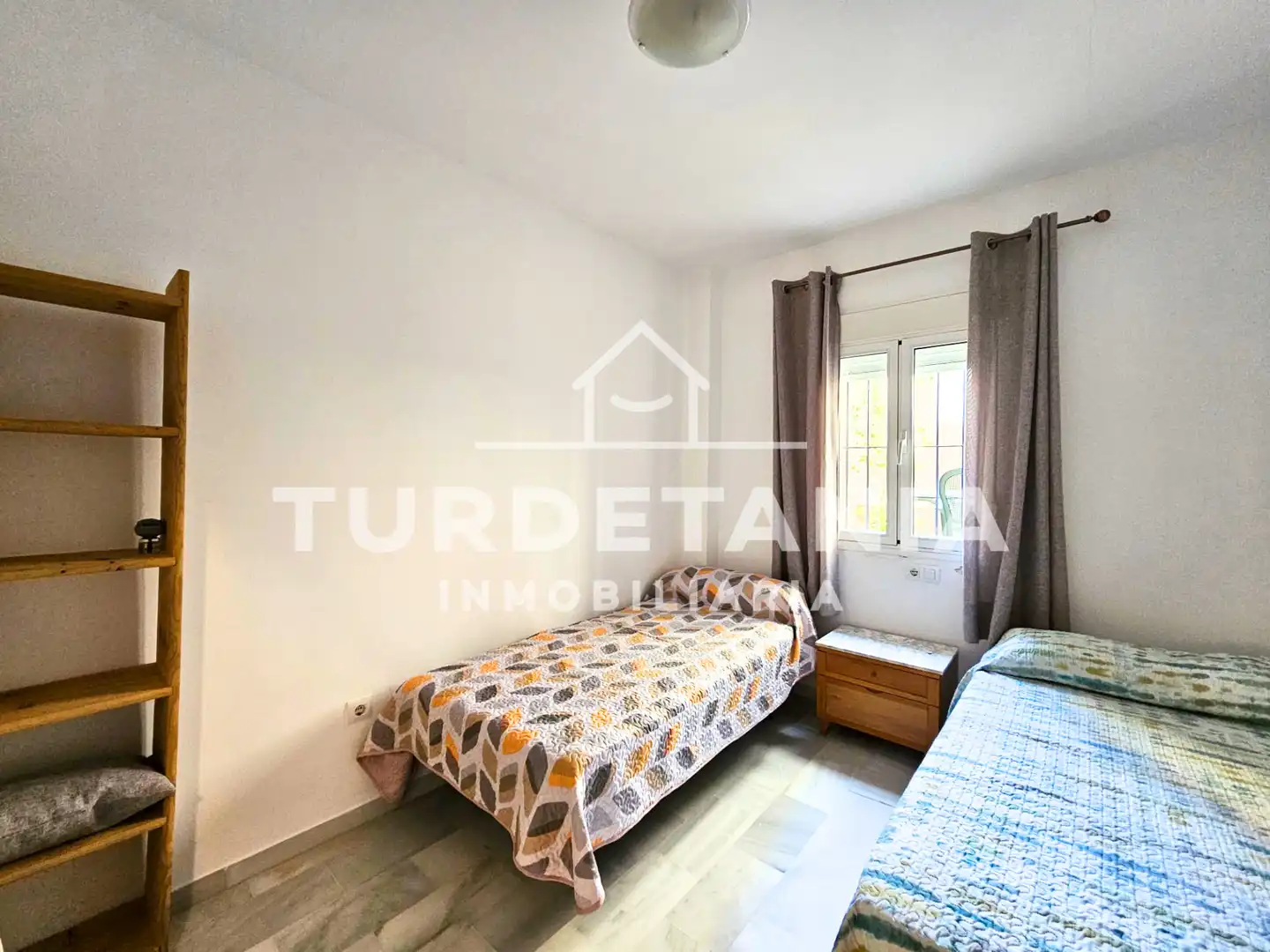 Ground floor for sale in V Centenario - Piletas - Capuchinos