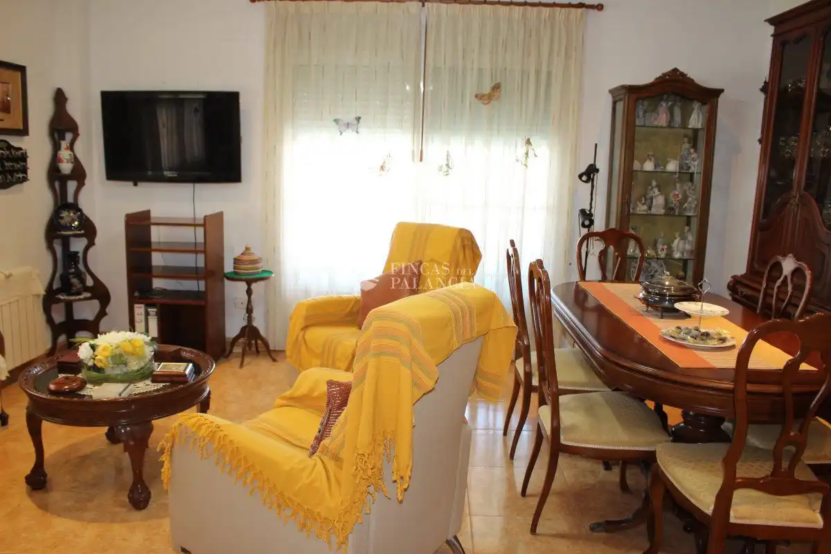 Sala de estar de Casa o chalet en venta en Soneja con Aire acondicionado, Trastero y Piscina