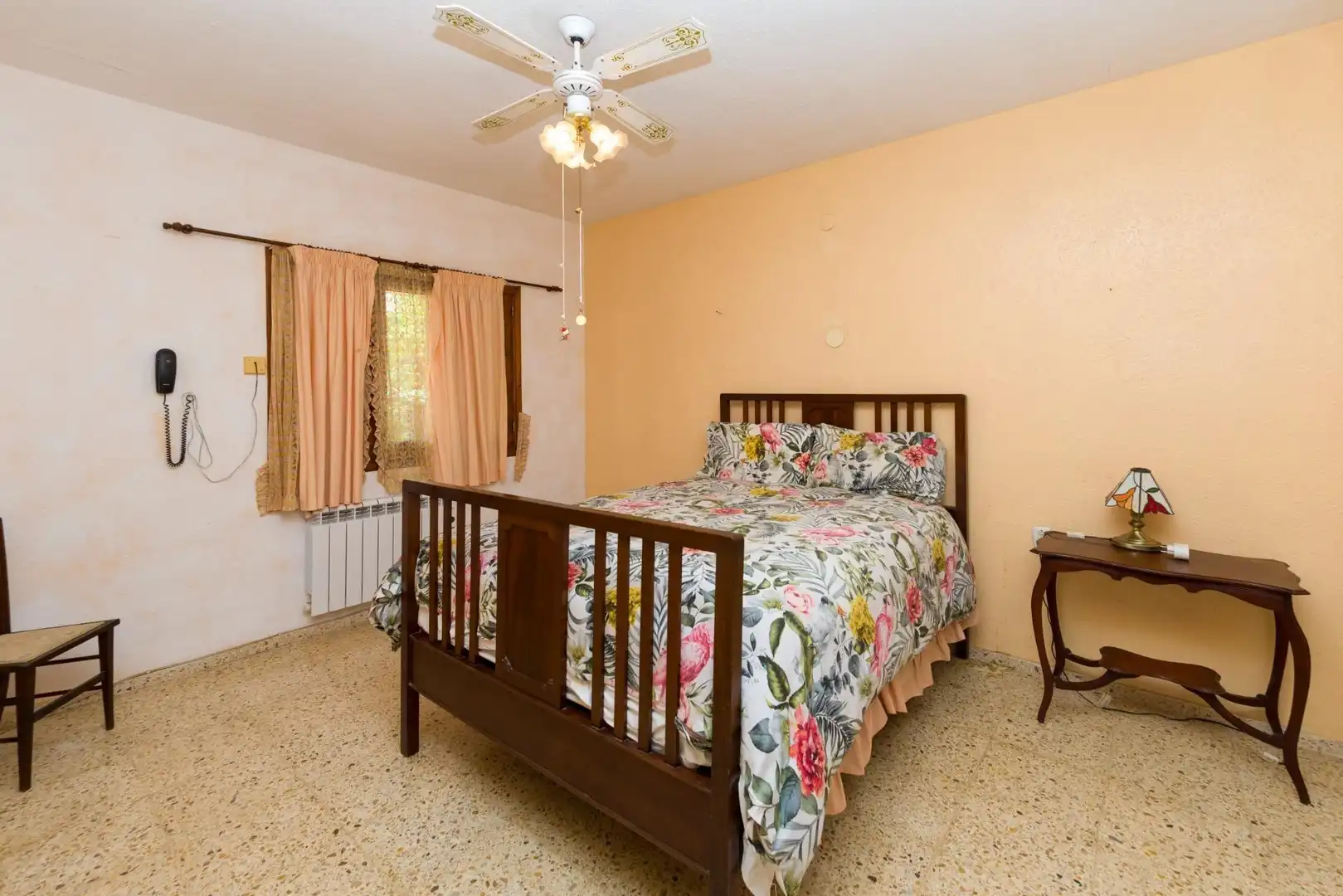 Dormitori de Casa o xalet en venda en Benicasim / Benicàssim amb Jardí privat, Terrassa i Traster
