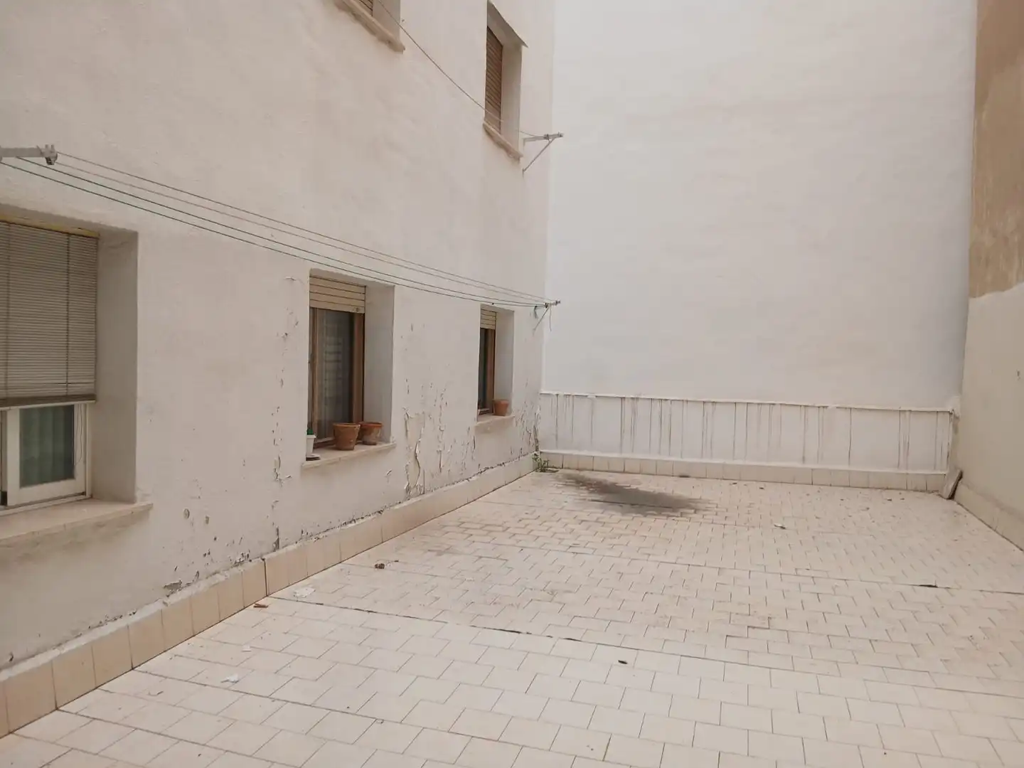 Vista exterior de Piso en venta en Ciudad Real con Aire acondicionado, Calefacción y Amueblado