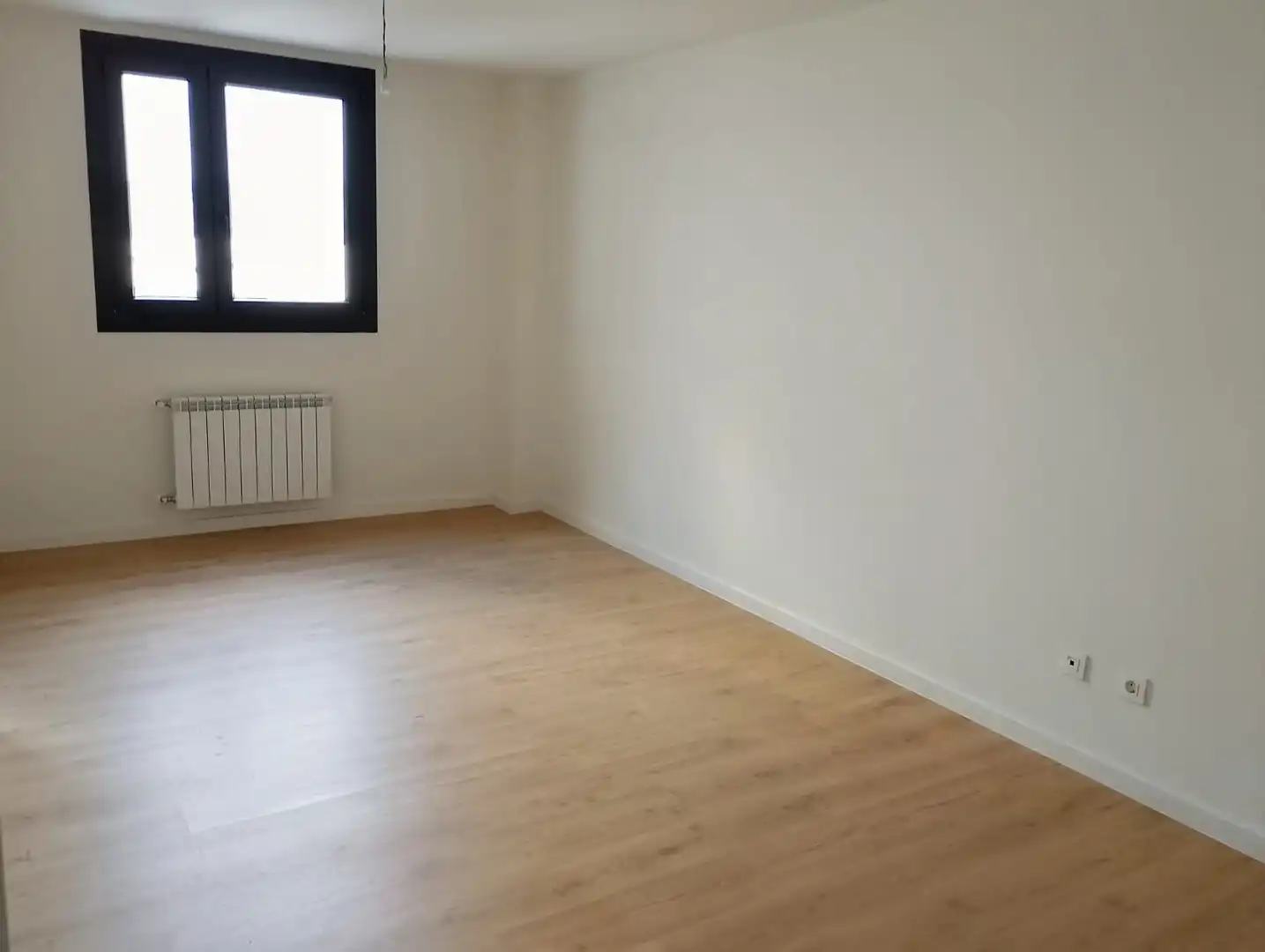 Schlafzimmer von Wohnung zur Miete in HUCA - La Cadellada