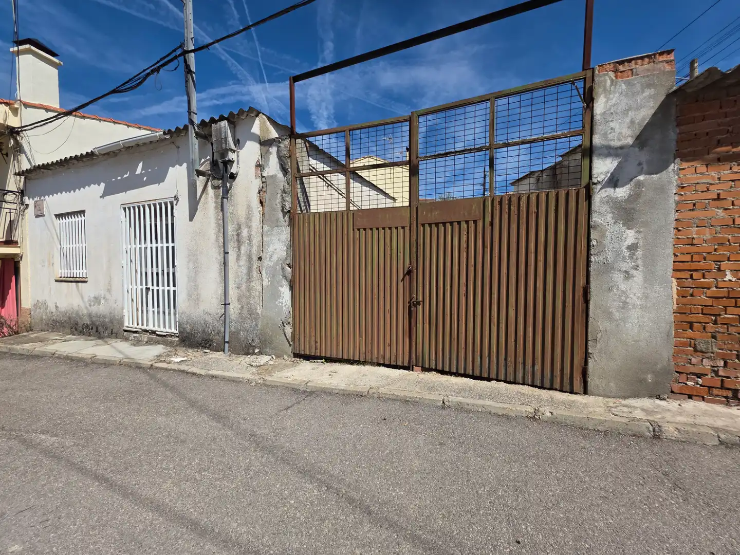Vista exterior de Terreny industrial en venda en Santorcaz