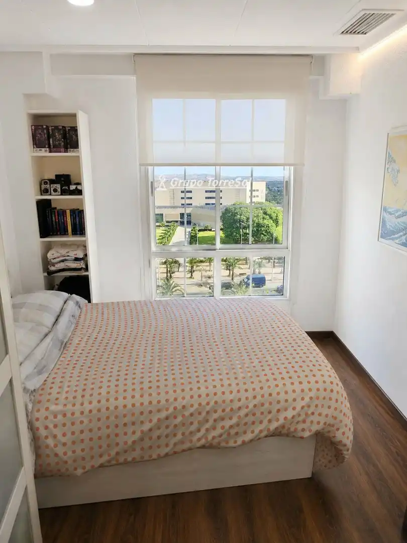 Bedroom of Flat for sale in Elche / Elx  with Air Conditioner, Heating and Terrace