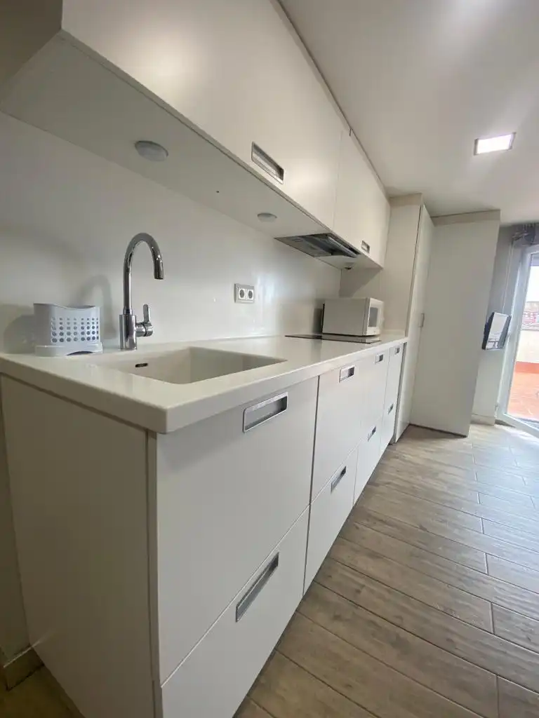 Cocina de Estudio de alquiler en Salamanca con Parquet, Terraza y Amueblado