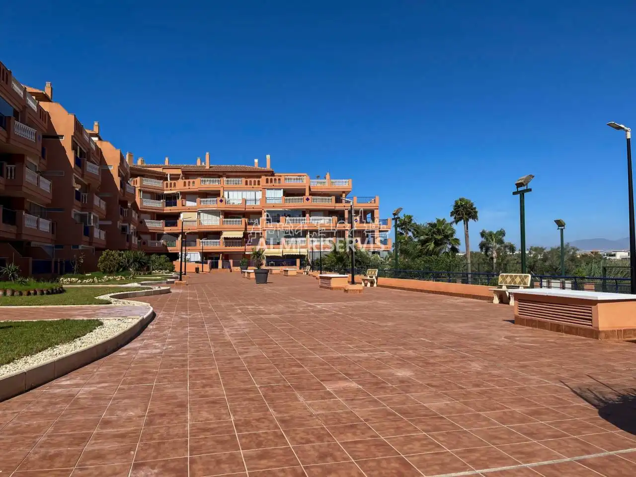 Vista exterior de Piso en venta en El Ejido con Aire acondicionado, Terraza y Trastero