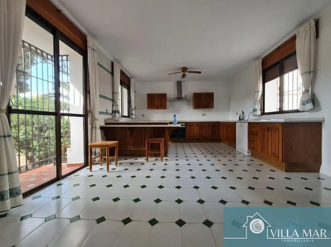Houses for sale in Aguadulce - Almadraba - Punta Candor