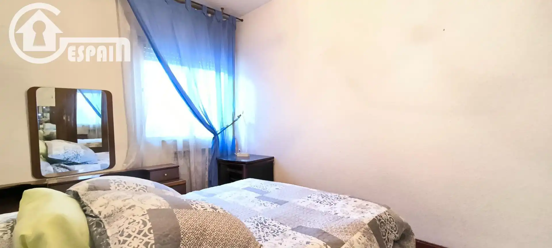 Habitación de Piso en venta en Madrid con Calefacción, Terraza y Amueblado
