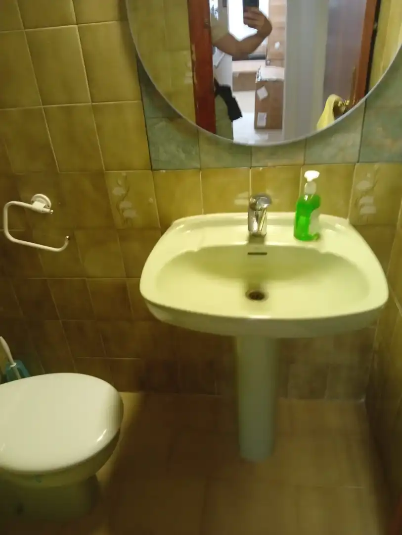 Badezimmer von Geschaftsraum zur Miete in Málaga mit Klimaanlage