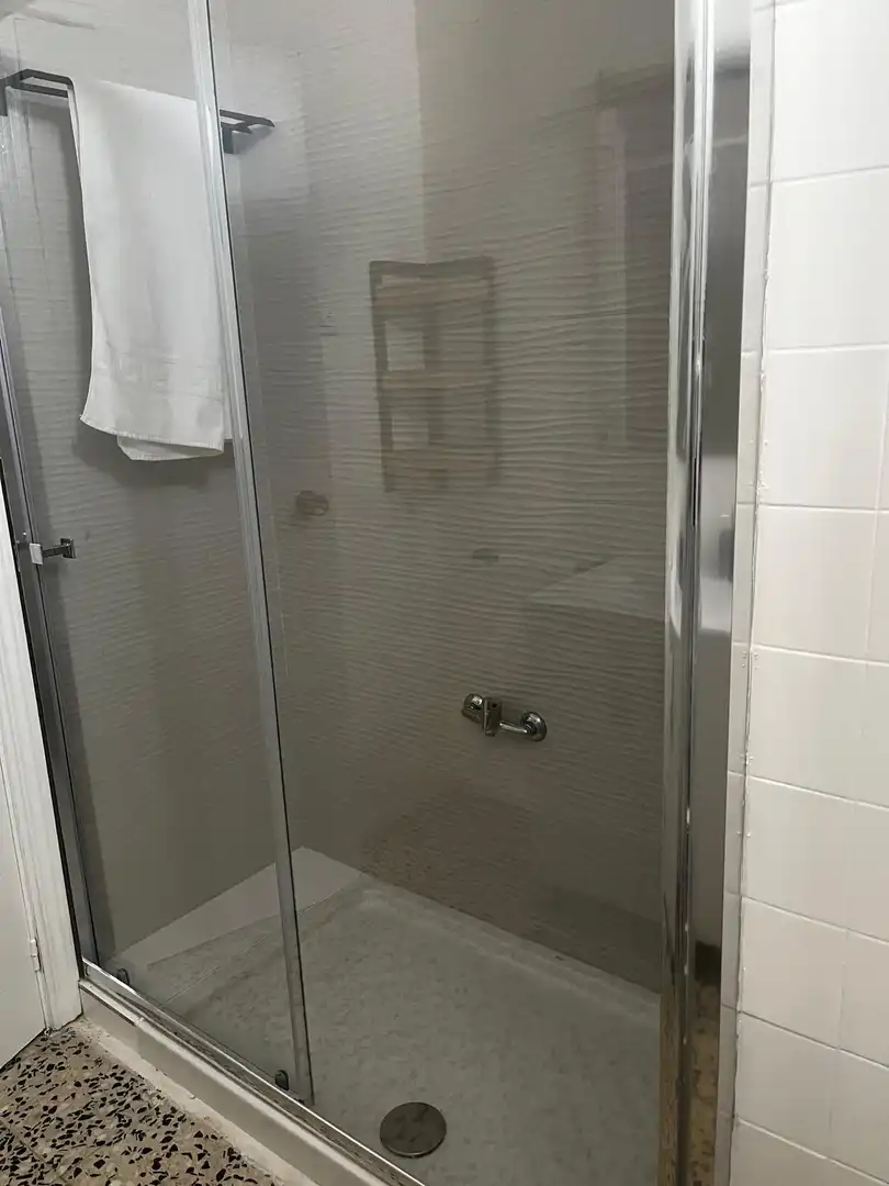 Badezimmer von Wohnung zur Miete in Elche / Elx mit Balkon