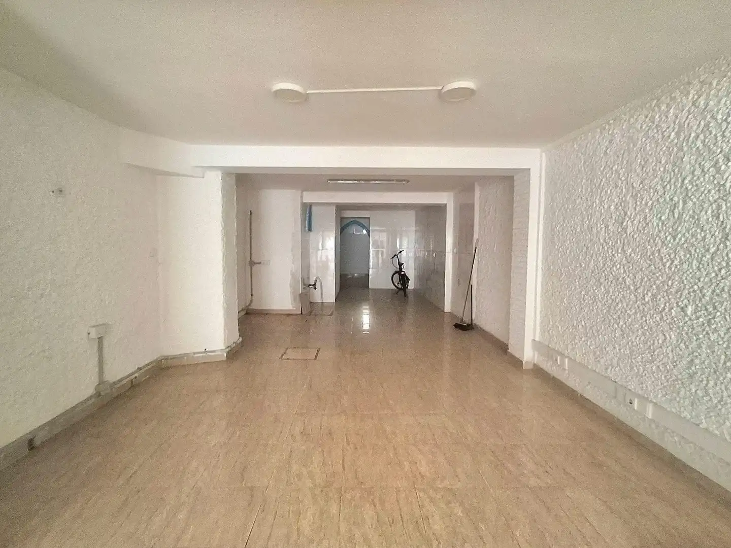 Business premises for sale in El Carmen - Cardeñas, imagen 10