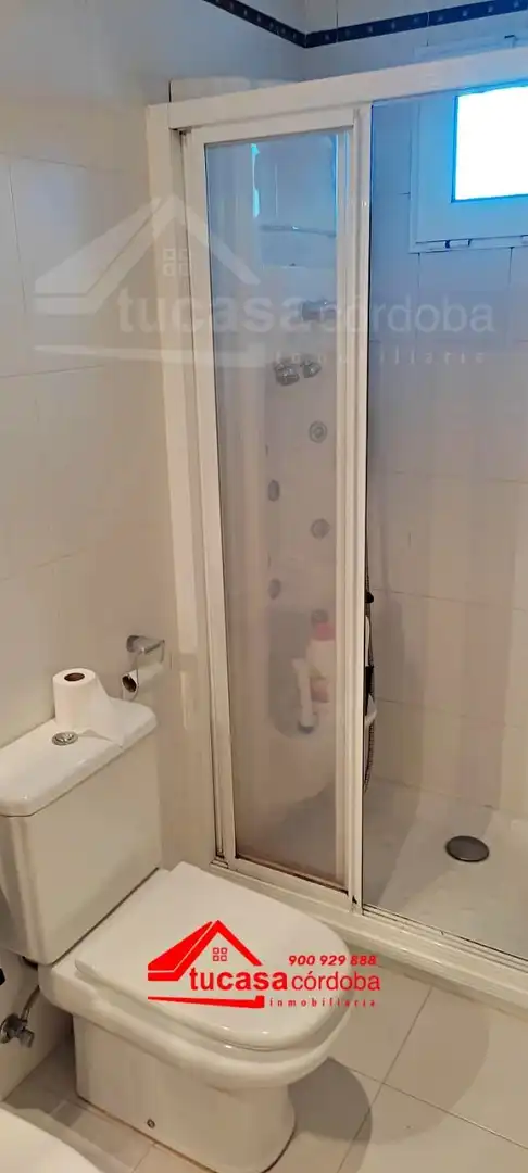 Bathroom of Houses for sale in El Carpio  with Heating and Terrace