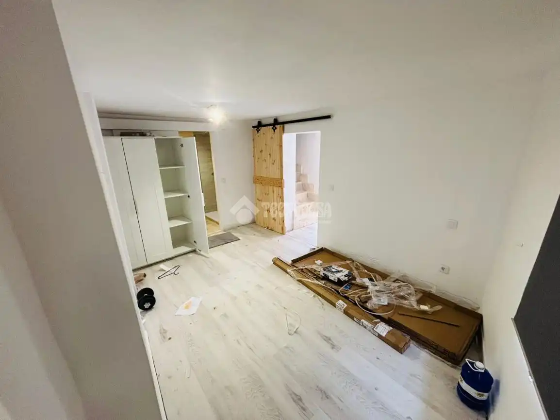 Casa adosada en venda en Nombela amb Aire condicionat