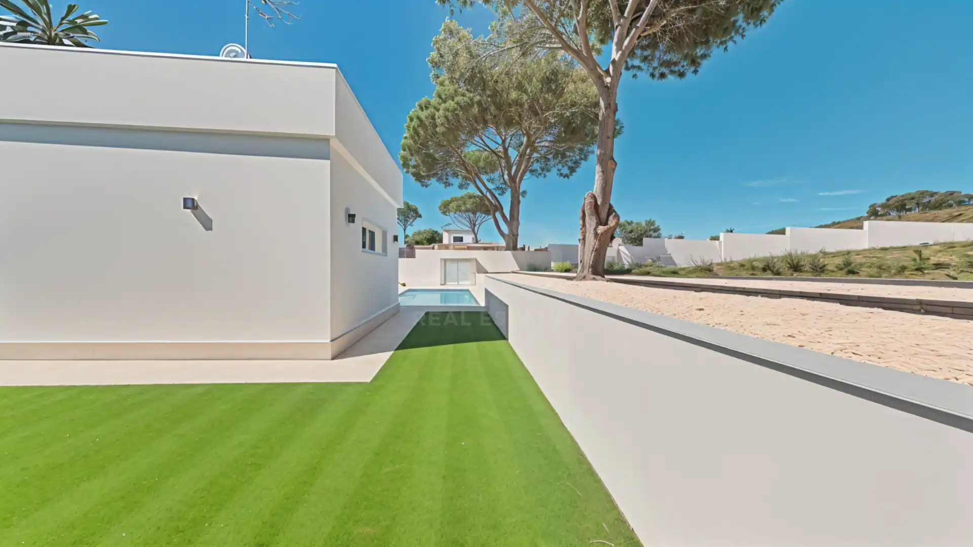 Jardí de Casa o xalet en venda en Chiclana de la Frontera amb Aire condicionat, Terrassa i Piscina