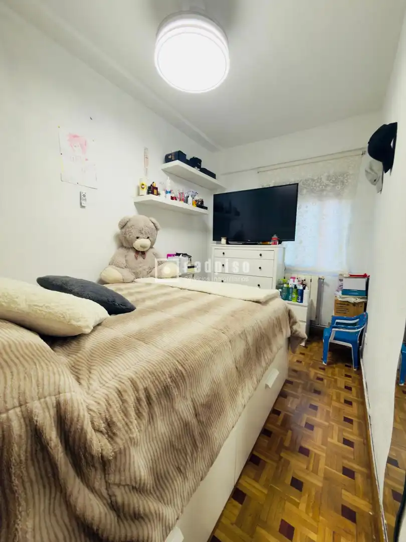 Habitación de Piso en venta en Madrid con Terraza
