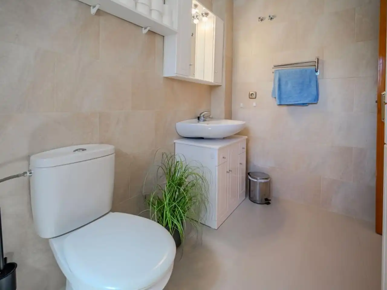 Bathroom of Houses for sale in Orihuela  with Air Conditioner, Heating and Terrace