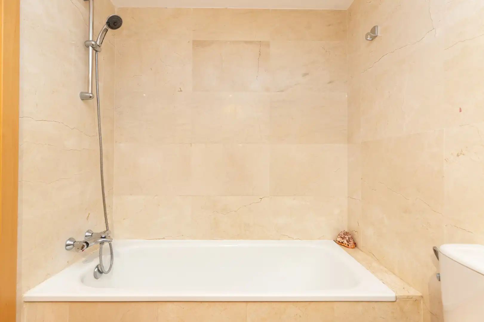 Bathroom of Attic for sale in Marbella  with Air Conditioner, Heating and Terrace