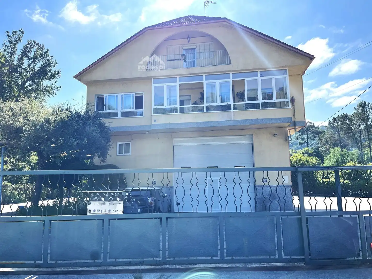 Vista exterior de Casa o chalet en venta en Beade  con Trastero, Piscina y Amueblado