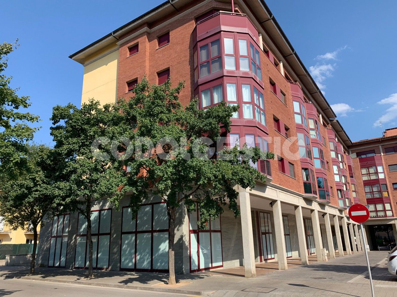 Vista exterior de Local en venda en Manlleu