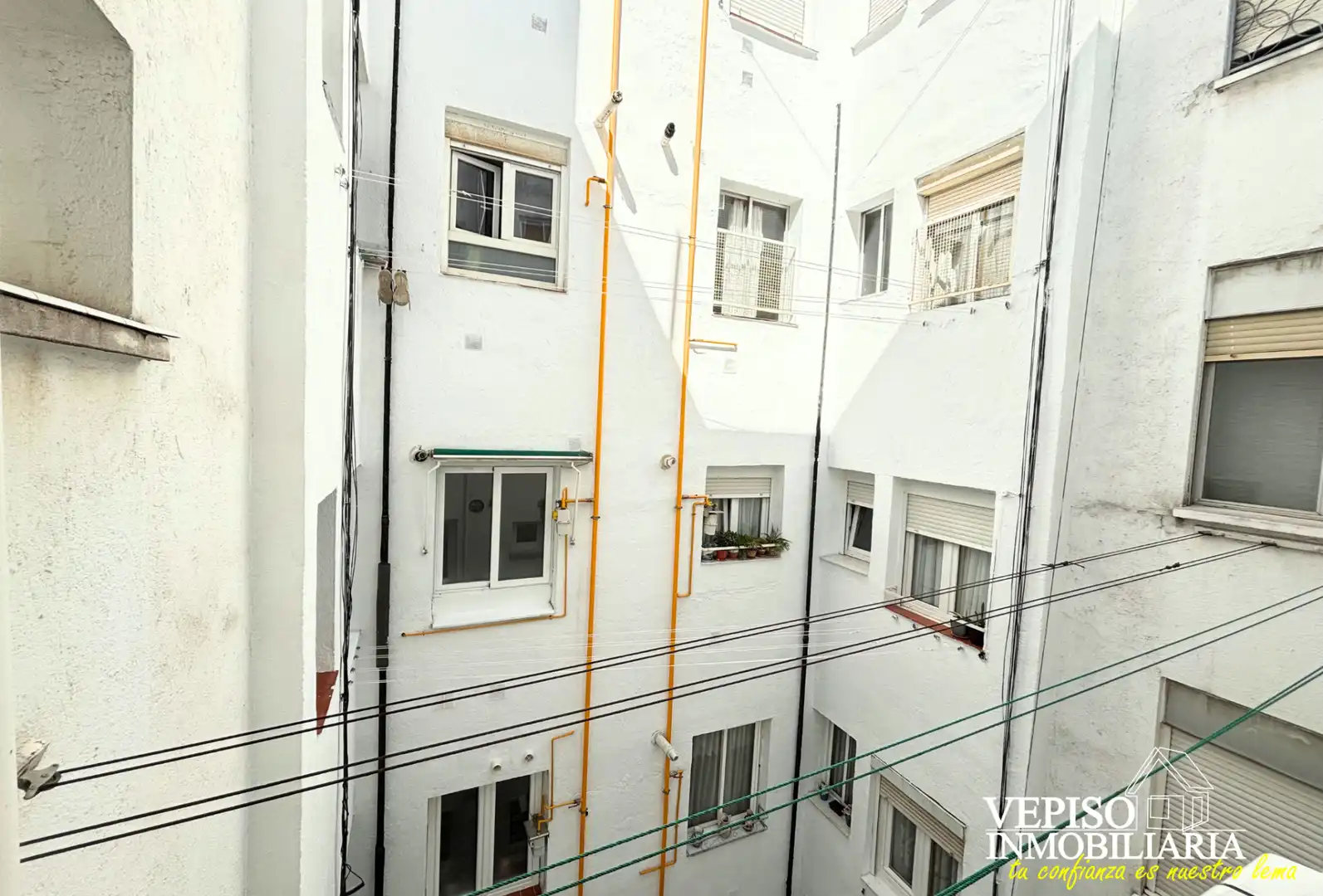 Außenansicht von Wohnung zum Verkauf in Madrid mit Klimaanlage, Heizung und Abstellraum