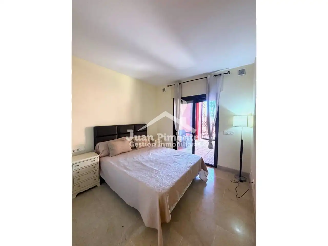 Dormitori de Apartament en venda en Manilva amb Aire condicionat, Terrassa i Traster