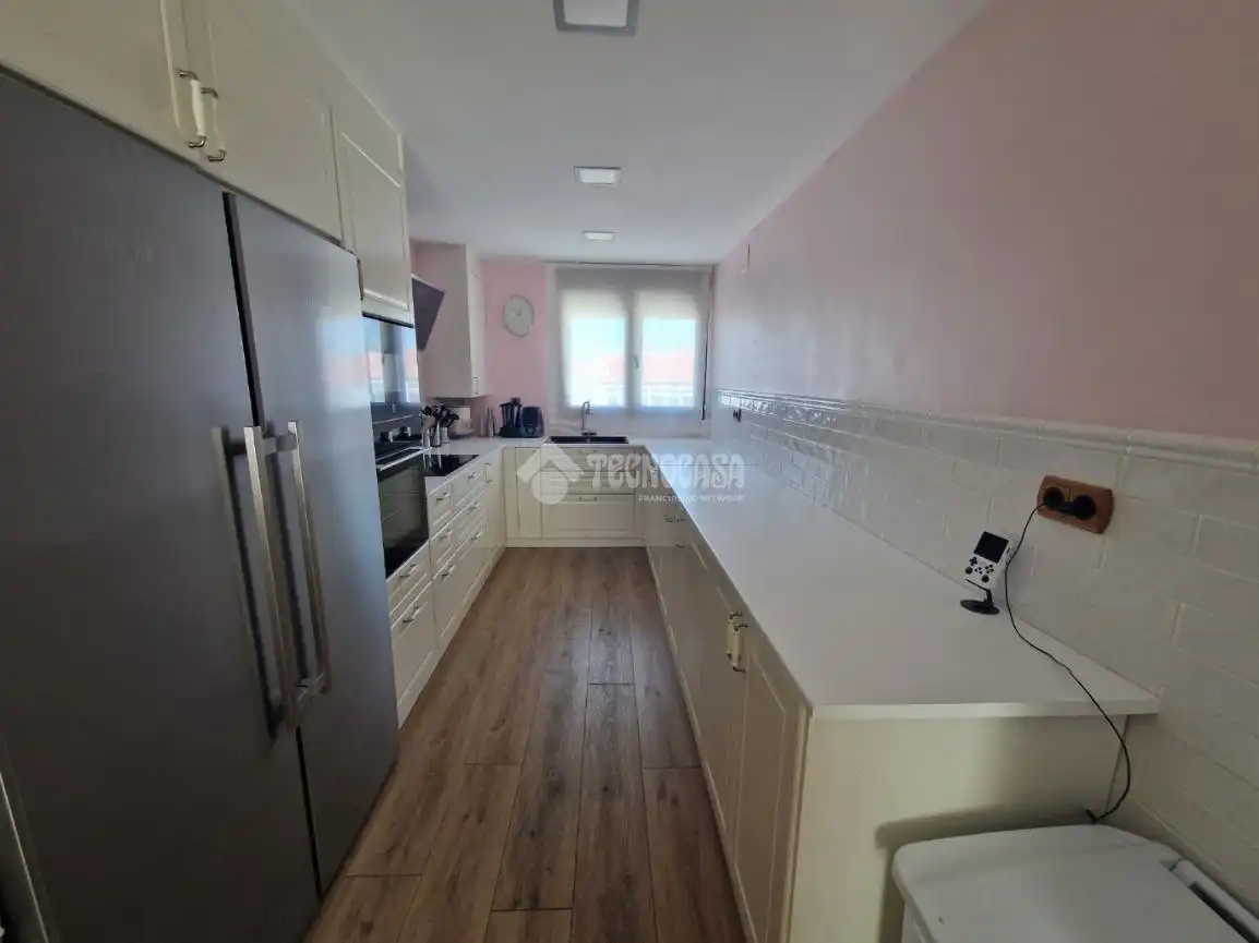 Cocina de Piso en venta en Palencia con Aire acondicionado, Calefacción y Parquet