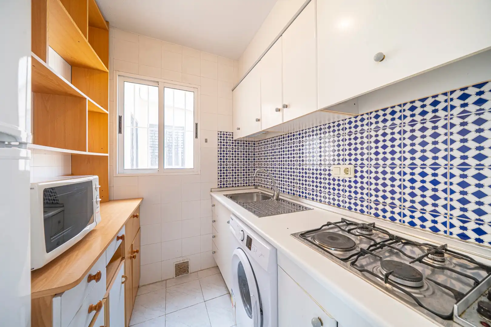 Cocina de Ático en venta en Torrevieja con Jardín privado, Terraza y Trastero