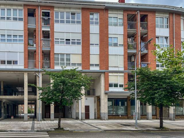 Garaje en Venta en Urnieta