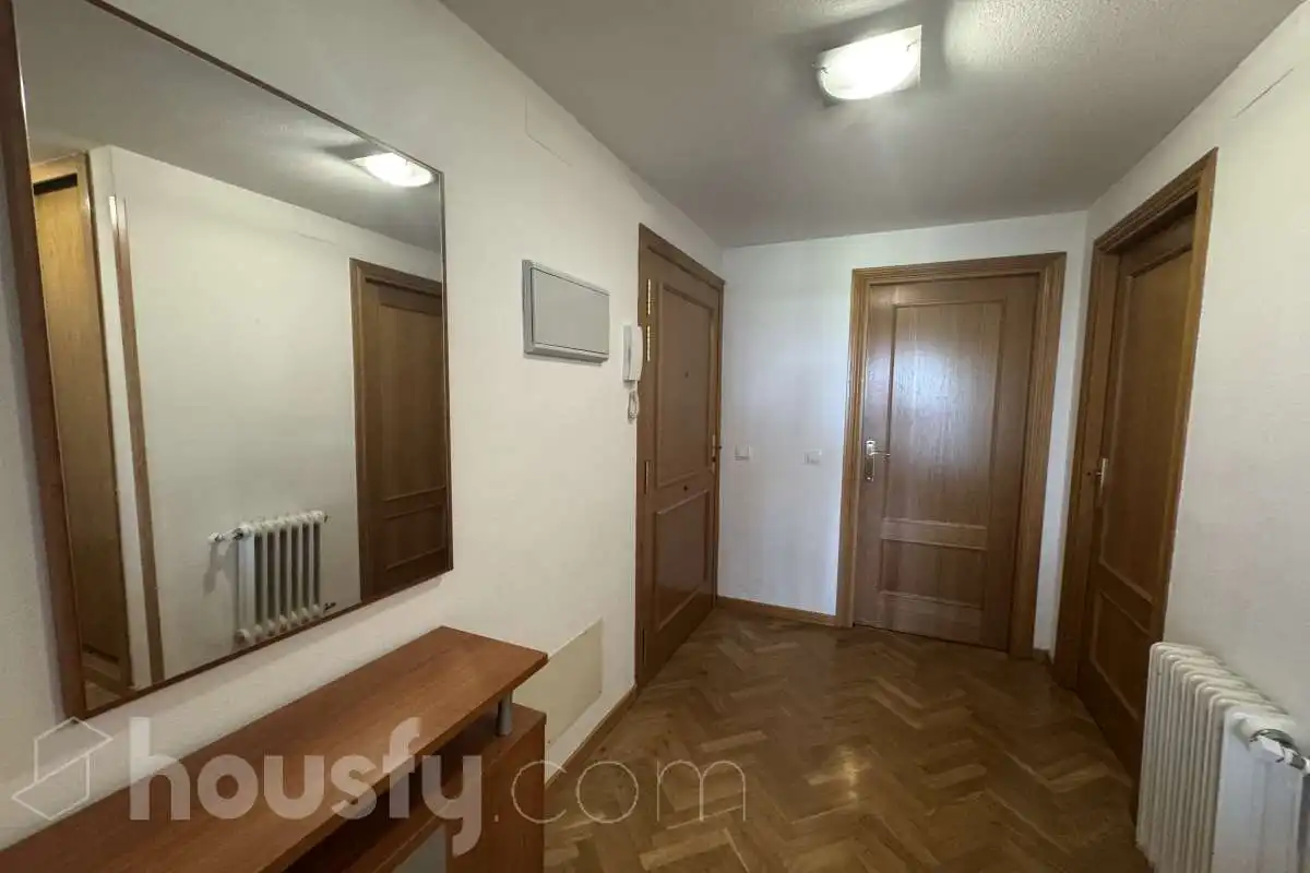 Piso de alquiler en Madrid con Trastero y Amueblado