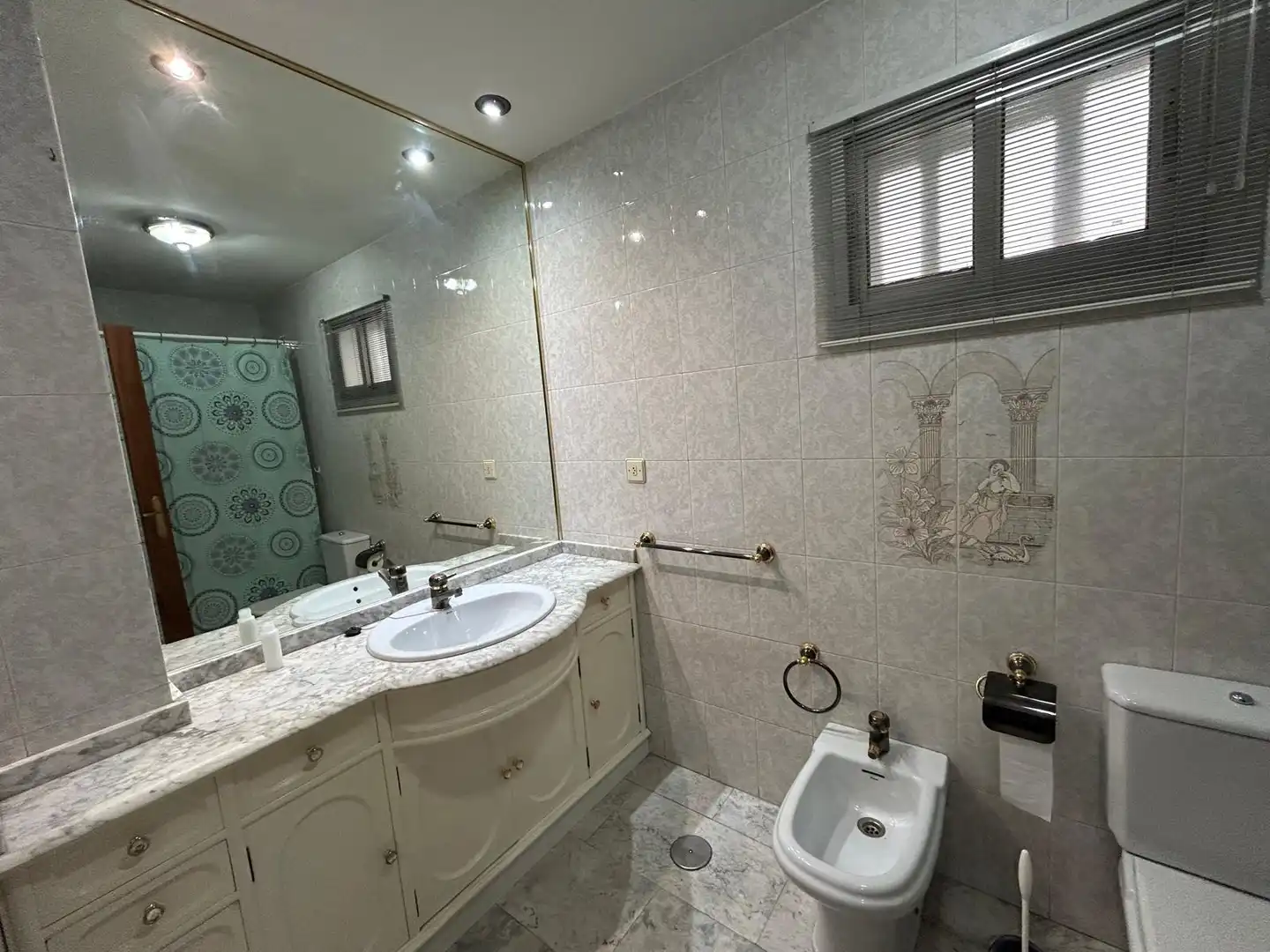Baño de Piso en venta en Ciudad Real con Calefacción, Amueblado y Horno