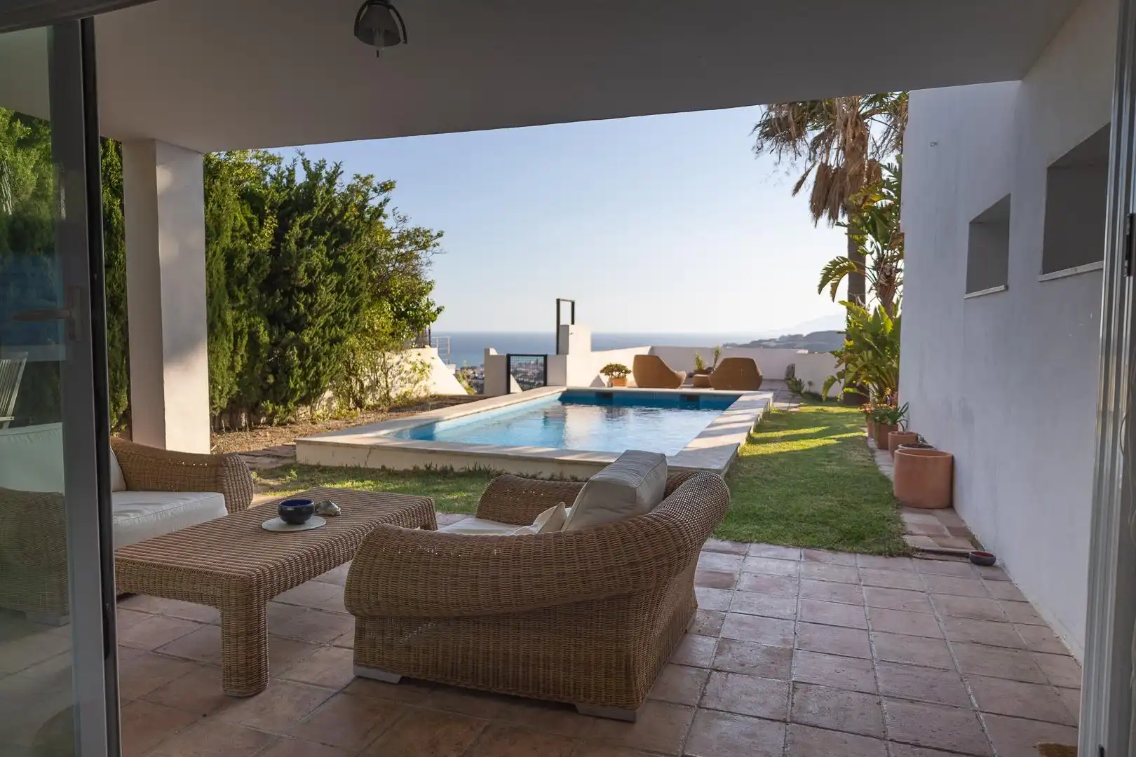 Terrassa de Casa o xalet en venda en Rincón de la Victoria amb Aire condicionat, Jardí privat i Terrassa
