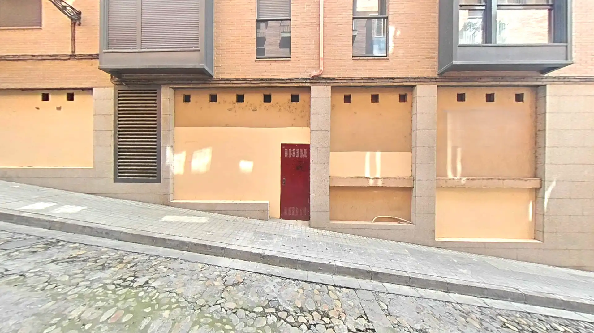 Local comercial en venda a Calle de Aínsa