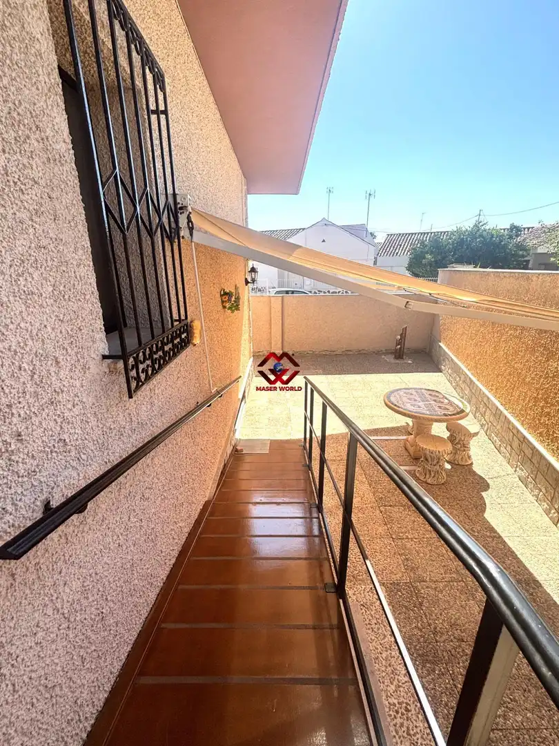 Terrassa de Casa o xalet en venda en San Javier amb Aire condicionat, Calefacció i Jardí privat