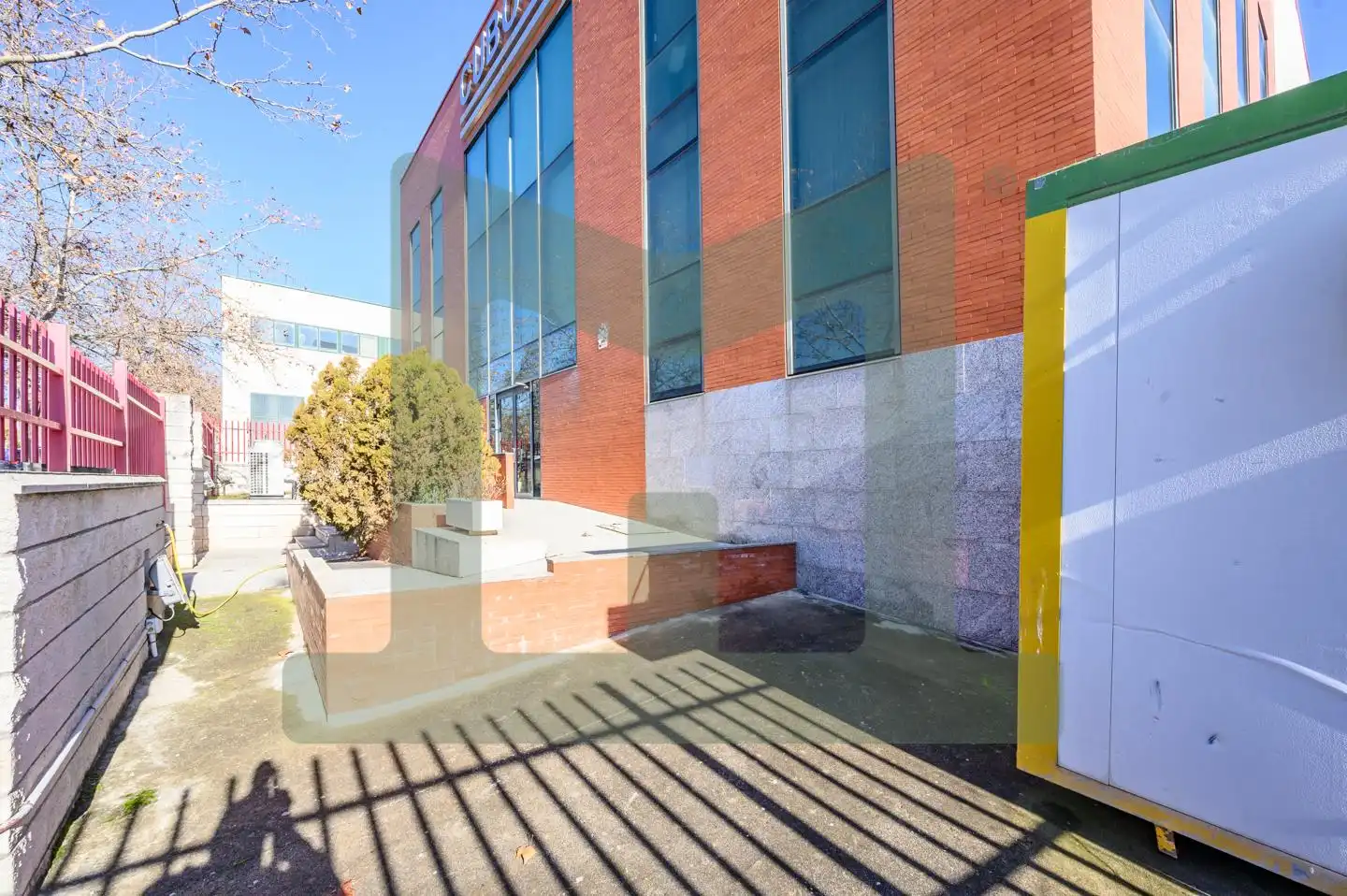 Vista exterior de Edificio en venta en Leganés