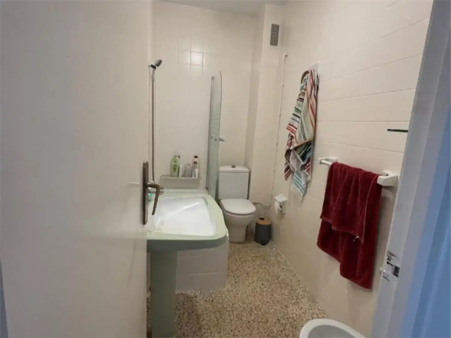 Badezimmer von Wohnung zur Miete in Motril mit Klimaanlage, Parkett und Möbliert