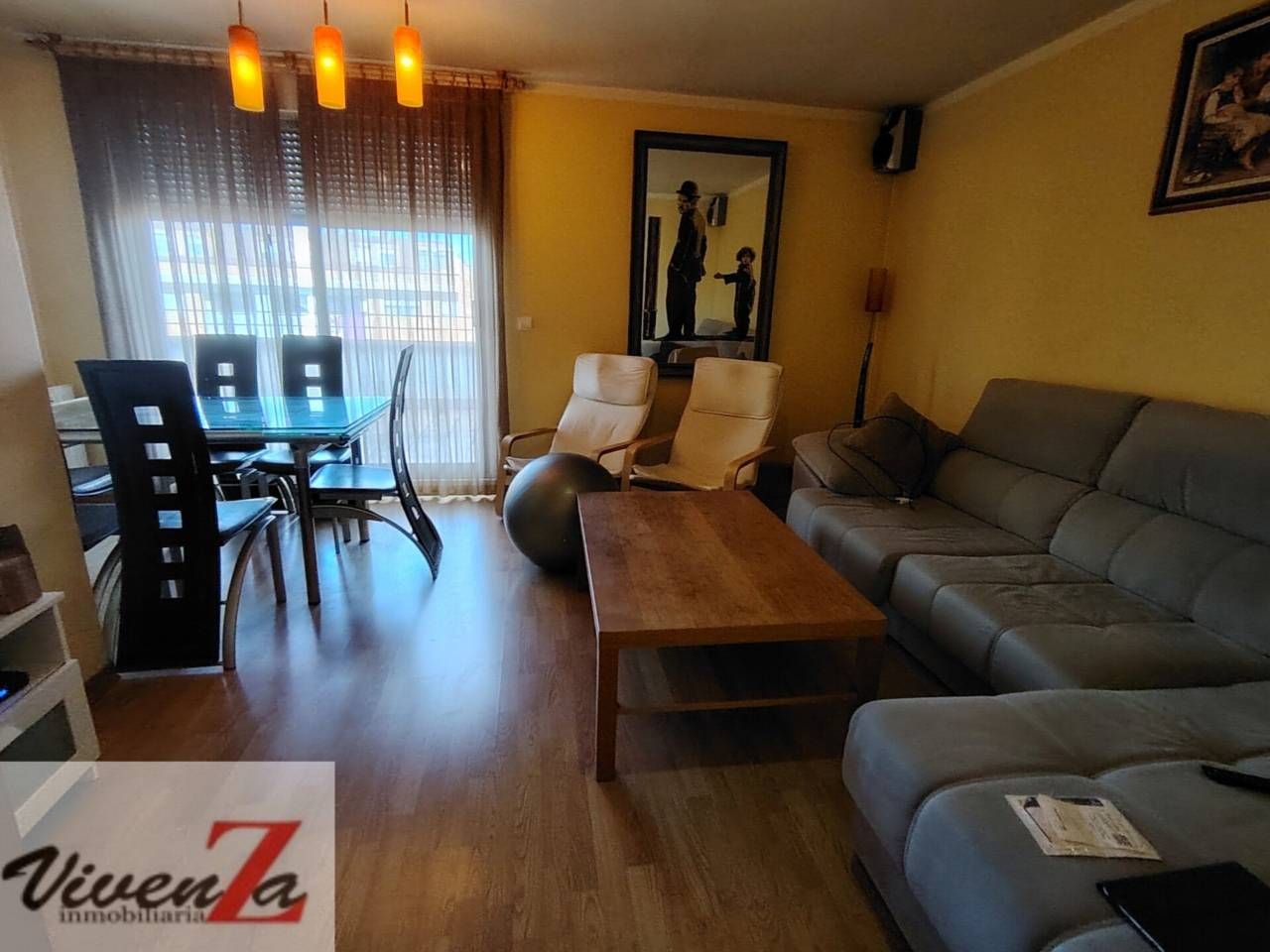 Sala d'estar de Àtic en venda en Zamora Capital  amb Calefacció, Terrassa i Traster