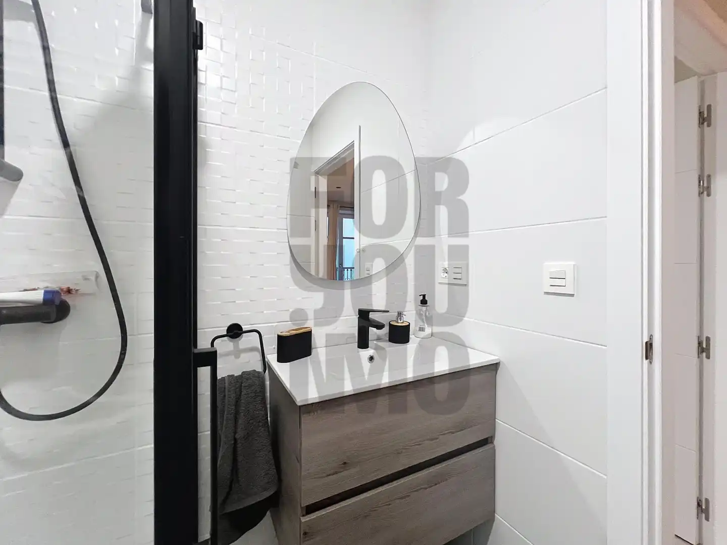 Bathroom of Apartments for sale in Irun   with Heating, Parquet flooring and Furnished
