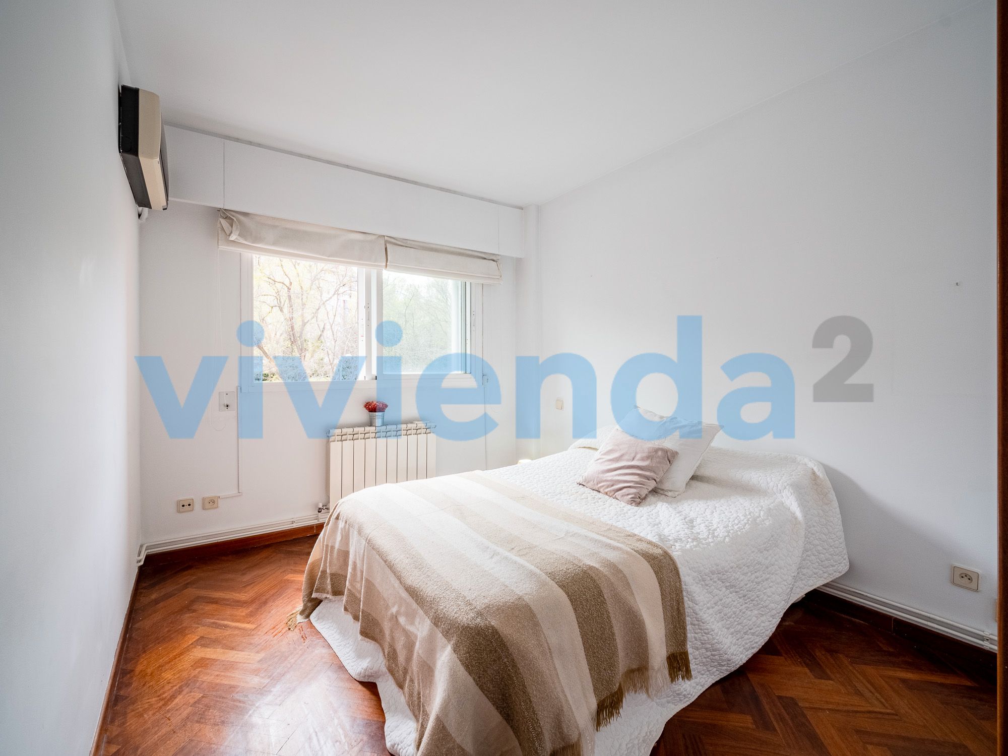 Bedroom of Flat for sale in  Madrid Capital  with Air Conditioner, Heating and Terrace