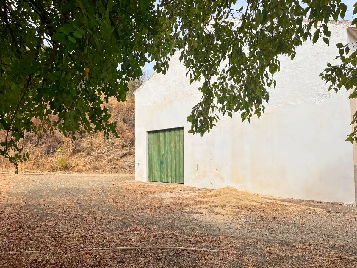 Außenansicht von Country house zum Verkauf in Málaga mit Abstellraum