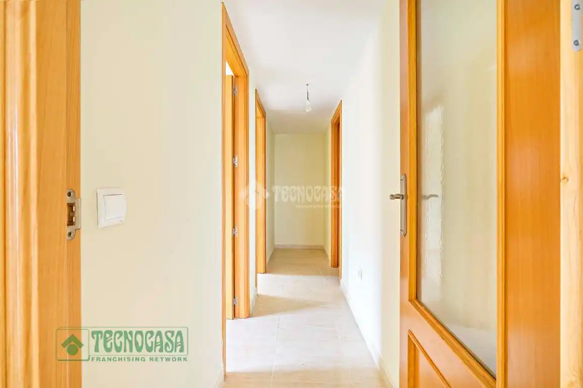 Piso en venta en Roquetas de Mar con Calefacción y Terraza