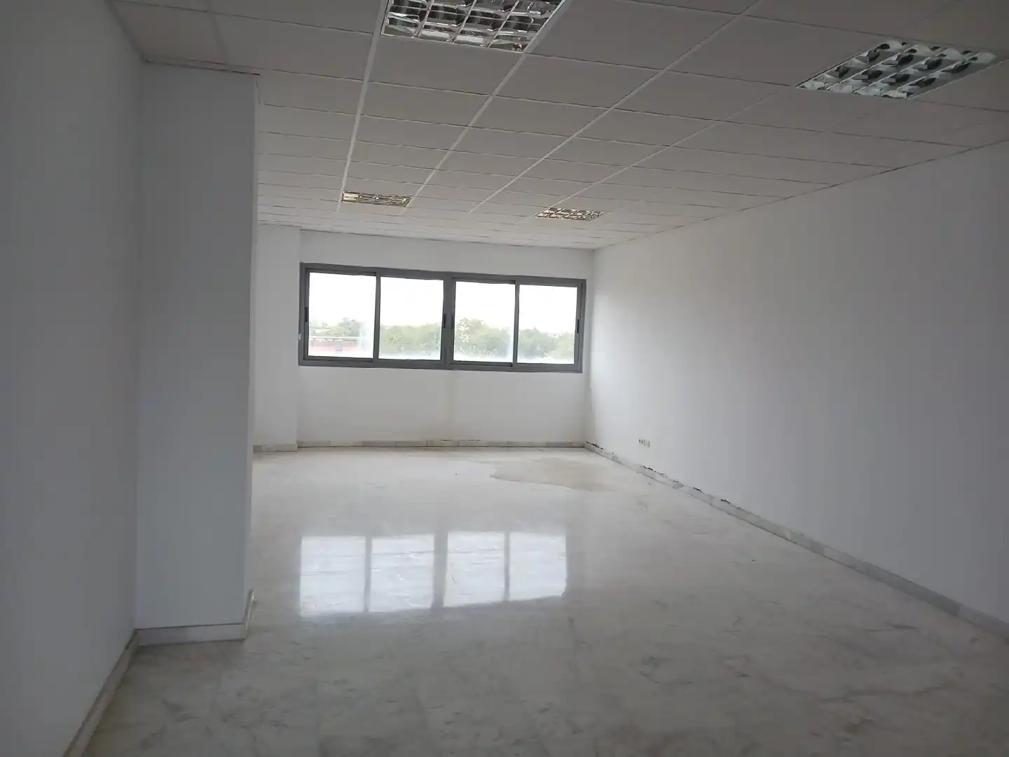 Office for sale in Sevilla