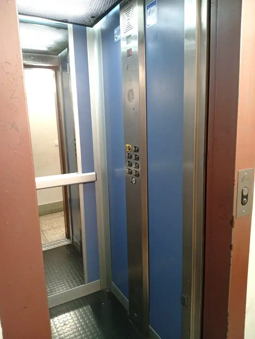 Piso en venta en Gijón  con Calefacción, Parquet y Terraza