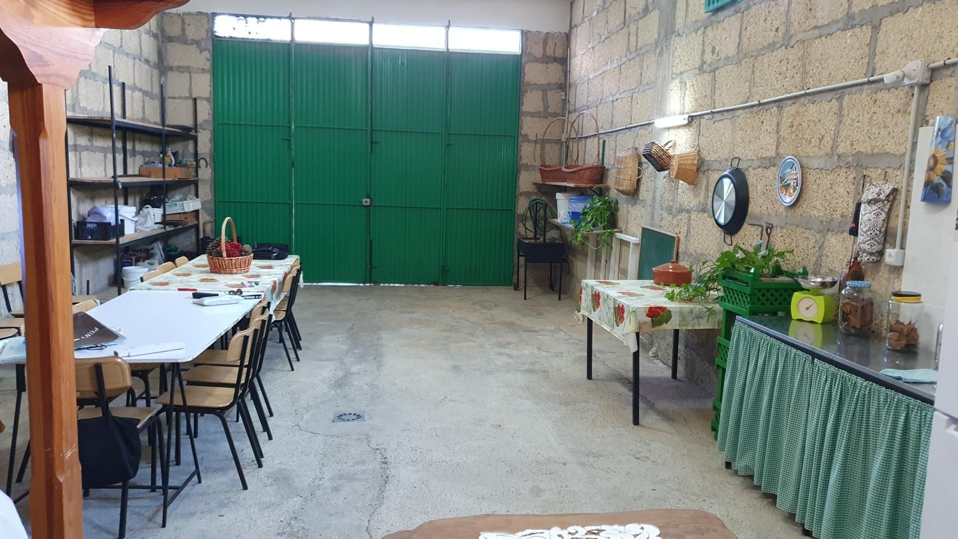 Country house for sale in Arico  with Storage room